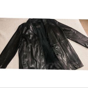 💕😍❤️MAKE AN OFFER! MACYS BLACK LEATHER JACKET😍💕